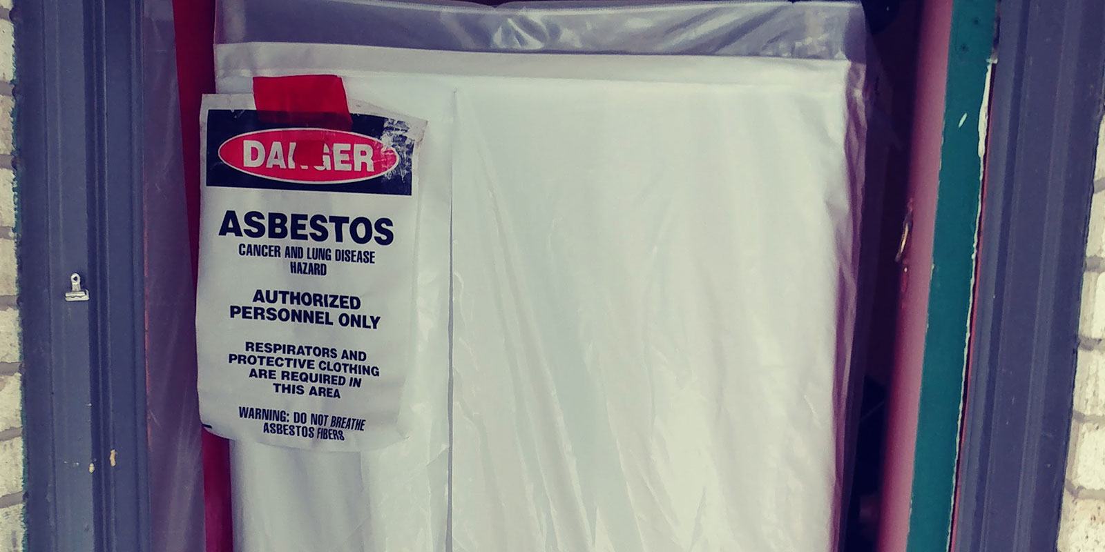 Don't put your life at risk, let our professionals remove any trace of asbestos 
